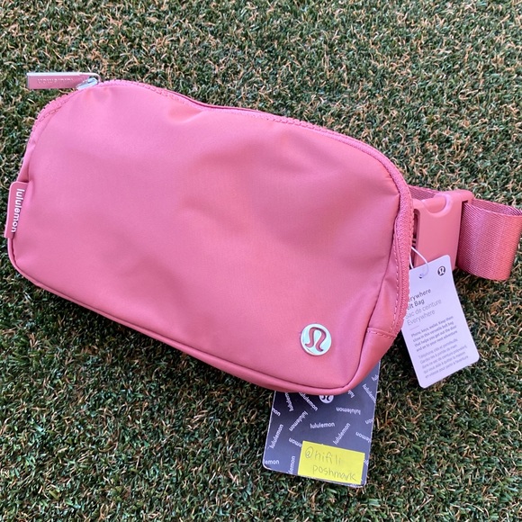 lululemon athletica Handbags - NWT Lululemon everywhere belt bag briar rose 🌹 🎀 extended strap new